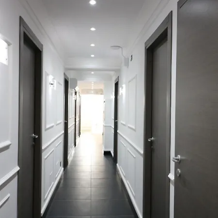 Palace Hostel