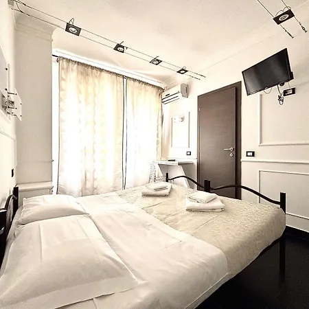 Hostel Palace Rome
