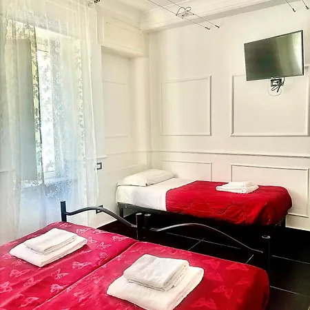 Palace Hostel Rome