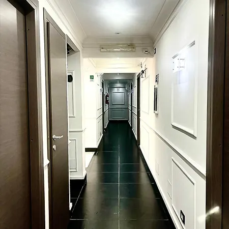 Hostel Palace *