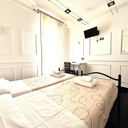 Hostel Palace Rome